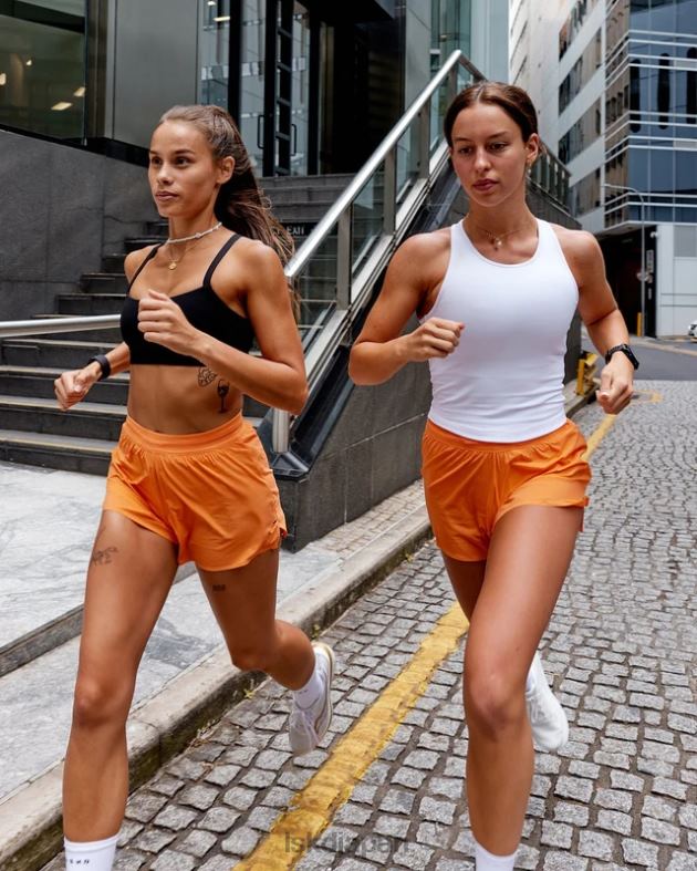 ウルトラエア裏地付きパフォーマンスショート - ネクタリン LSKD 女性 衣服 082HP780