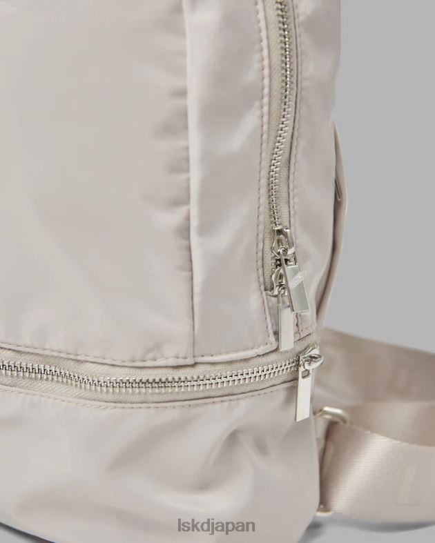 エッセンシャル ミニ バックパック - シェール ベージュ LSKD ユニセックス アクセサリー 082HP887
